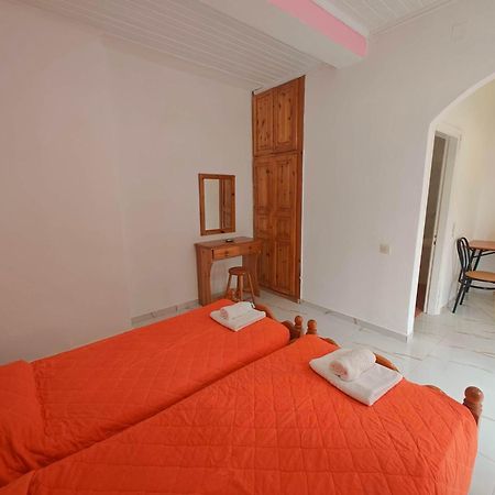 Elena Pool Aparthotel Агиос Георгиос Екстериор снимка