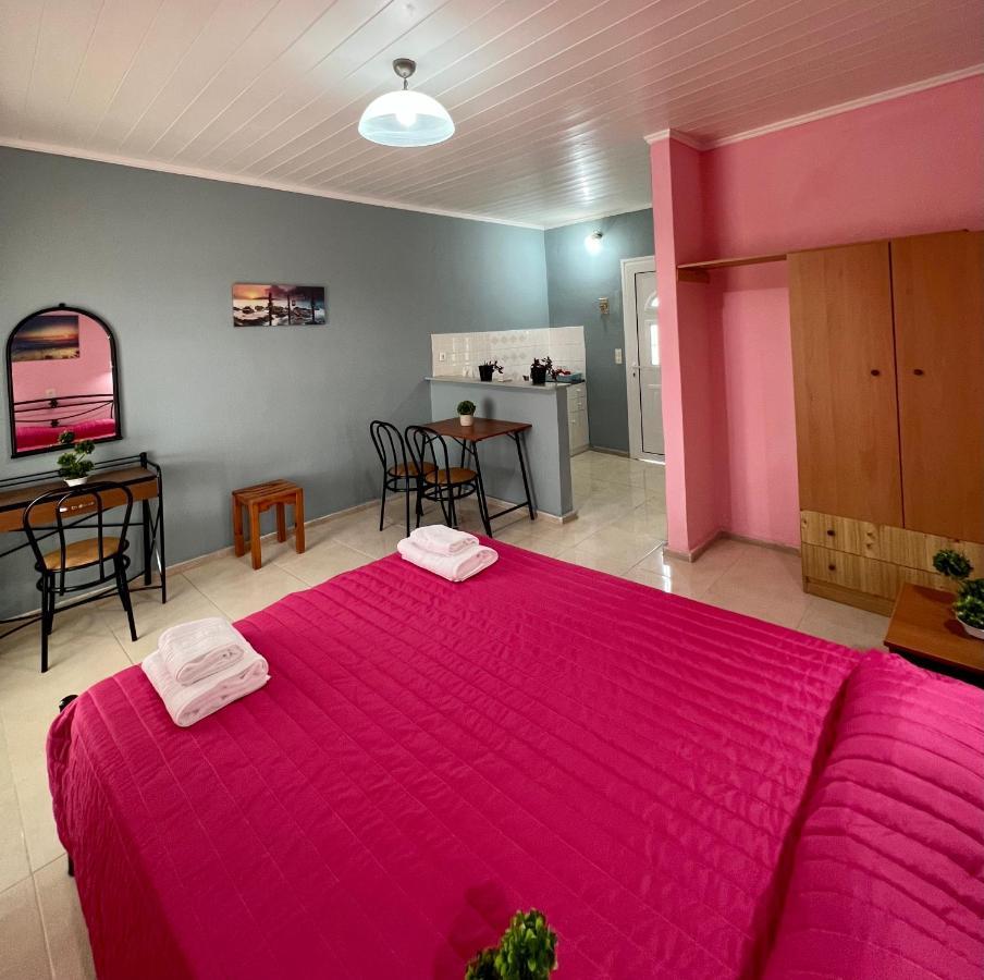 Elena Pool Aparthotel Агиос Георгиос Екстериор снимка
