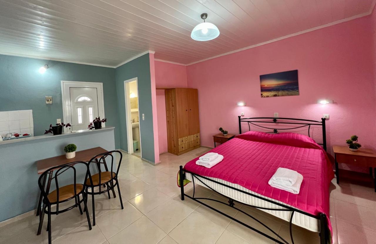 Elena Pool Aparthotel Агиос Георгиос Екстериор снимка