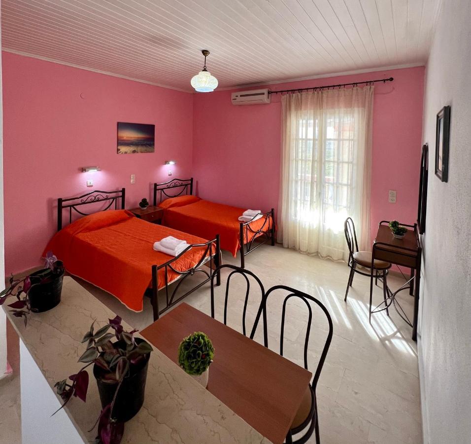 Elena Pool Aparthotel Агиос Георгиос Екстериор снимка