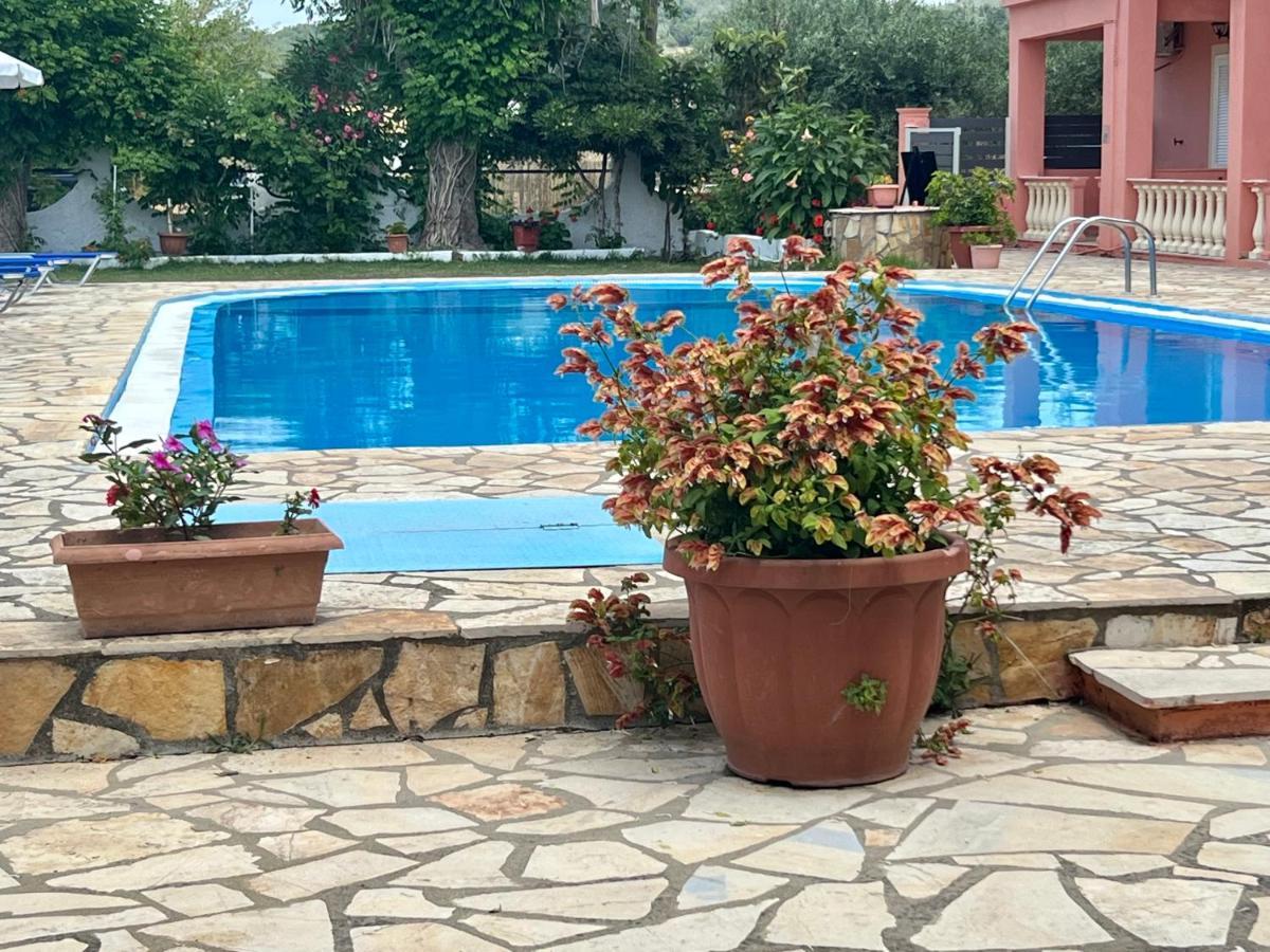 Elena Pool Aparthotel Агиос Георгиос Екстериор снимка