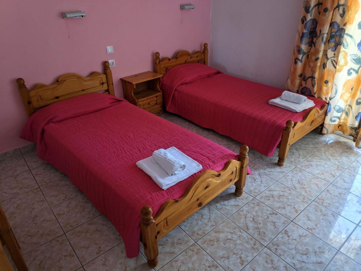 Elena Pool Aparthotel Агиос Георгиос Екстериор снимка