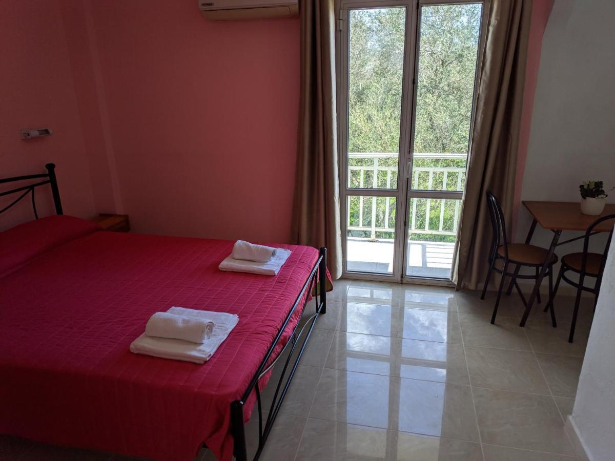 Elena Pool Aparthotel Агиос Георгиос Екстериор снимка