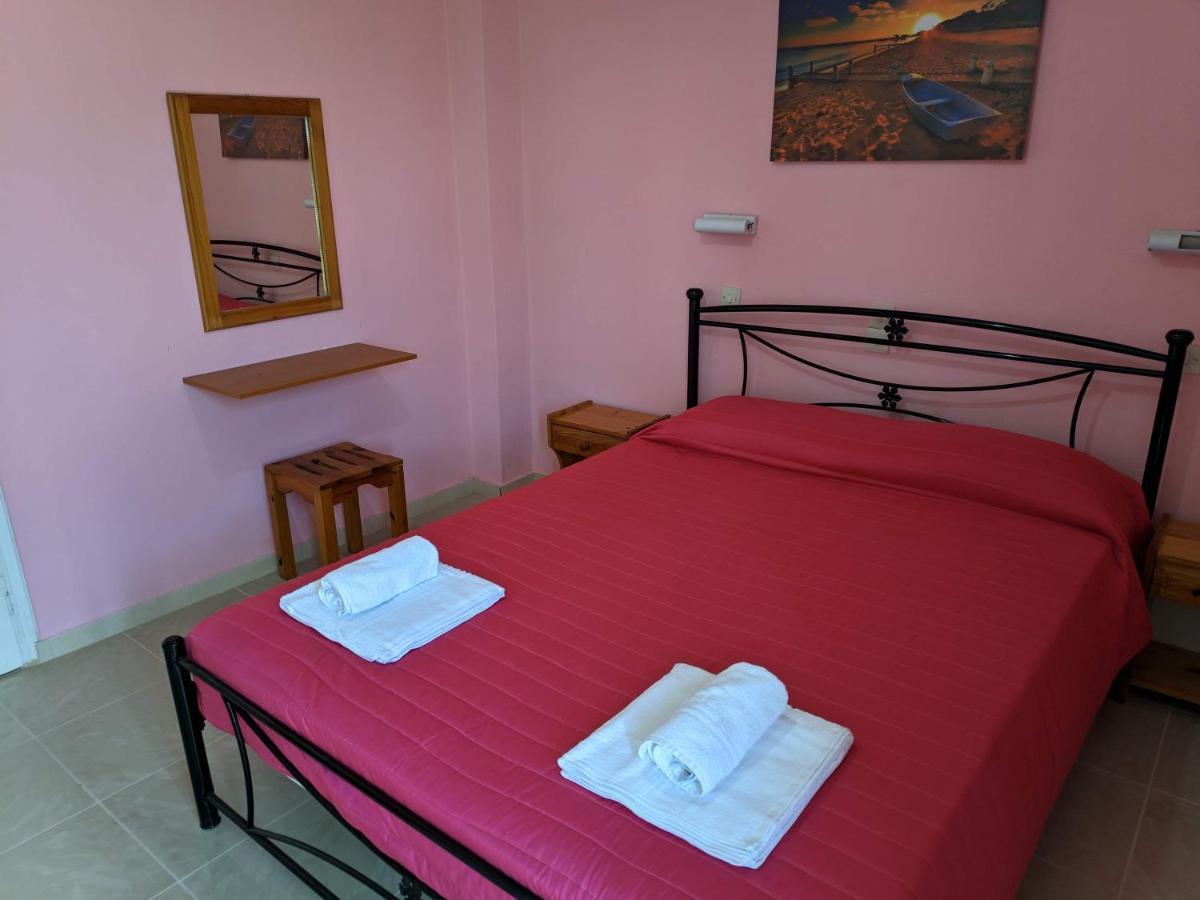 Elena Pool Aparthotel Агиос Георгиос Екстериор снимка